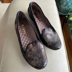 BCBG MaxAzria Fernanda Shoe 7.5 37.5